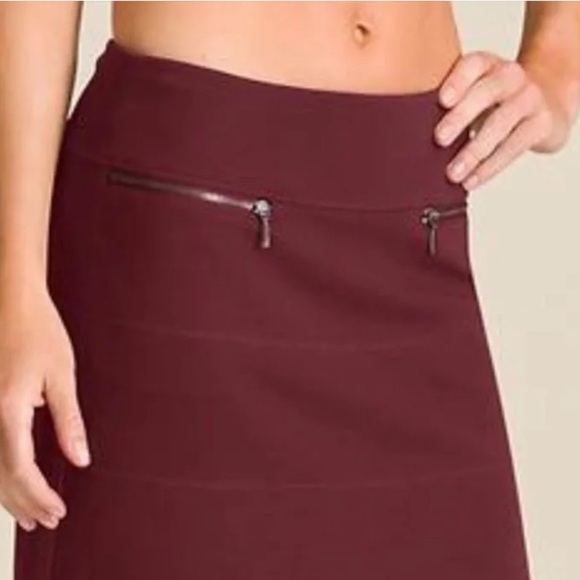 Athleta Strata Ponte Skirt - Picture 1 of 7